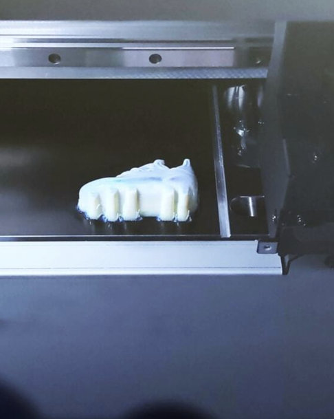 Fansea fait appel à la technologie Mimaki pour créer en exclusivité des objets de collection virtuels et imprimés en 3D